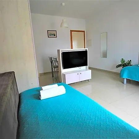 Апартаменти Adria